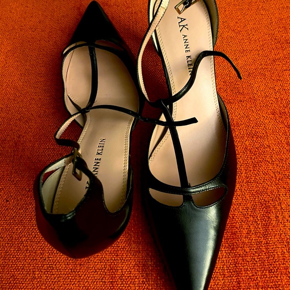 Anne Klein Kitty Heel - Picture 1 of 4